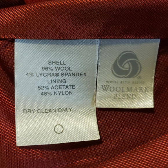 Wool Classiques Entier Red Power Suit Size 4 - Picture 10 of 11